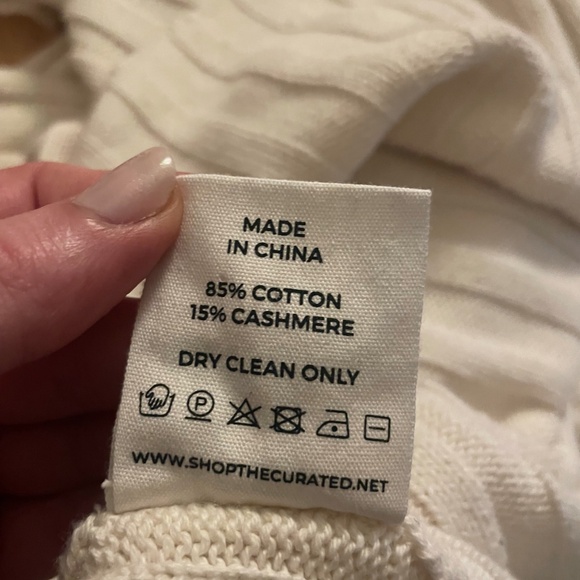 The Curated Ribbed Turtleneck in Ivory, L - Picture 6 of 7